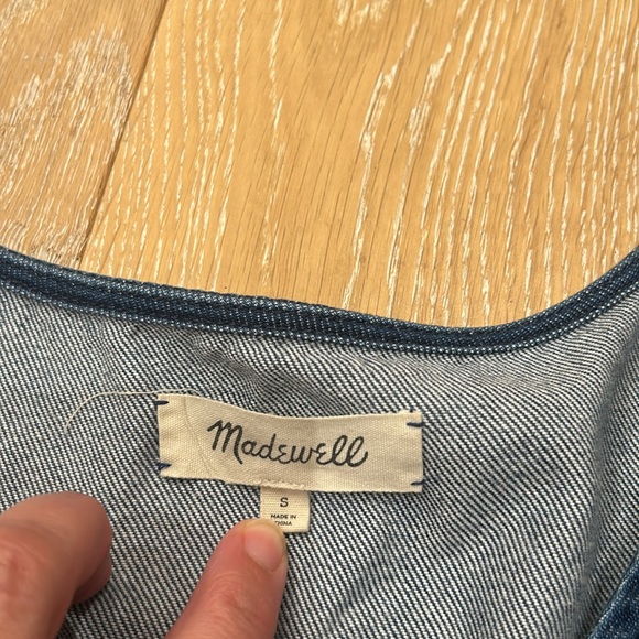 Madewell Denim Ruffle V Neck Top - Picture 5 of 9